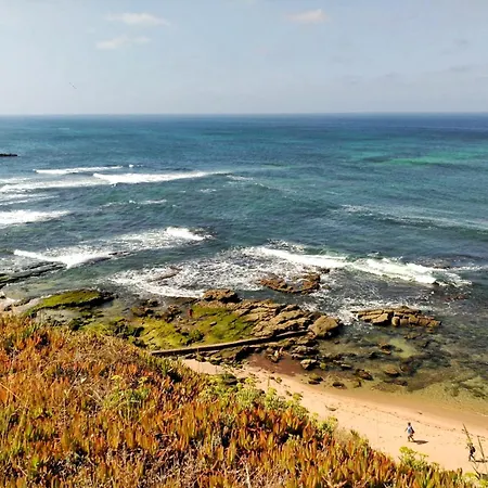 Apartmán No Coracao Da Aldeia Atouguia Da Baleia